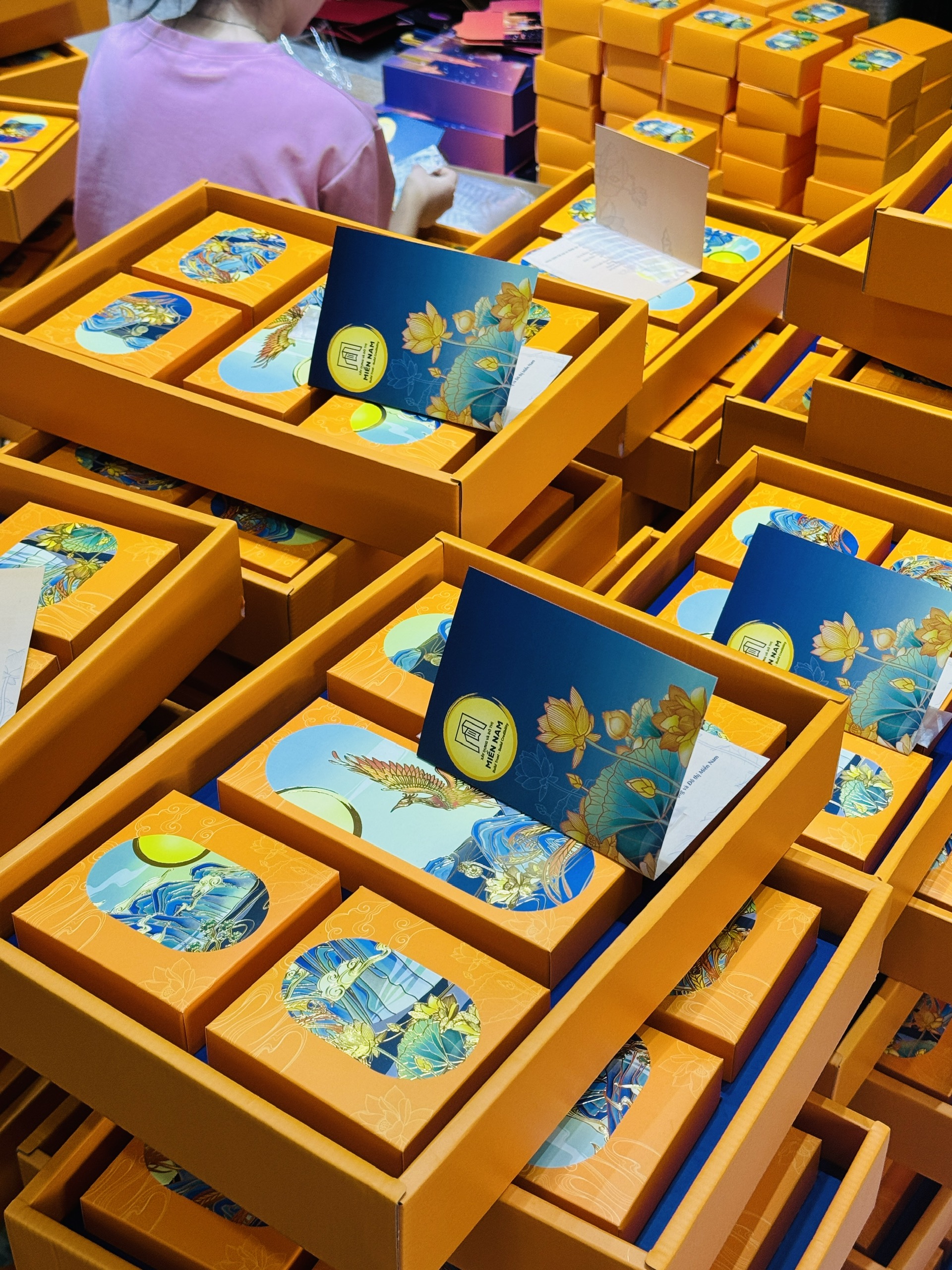  CÔNG TY TNHH QUẢN LÝ XÂY DỰNG VÀ ĐÔ THỊ MIỀN NAM