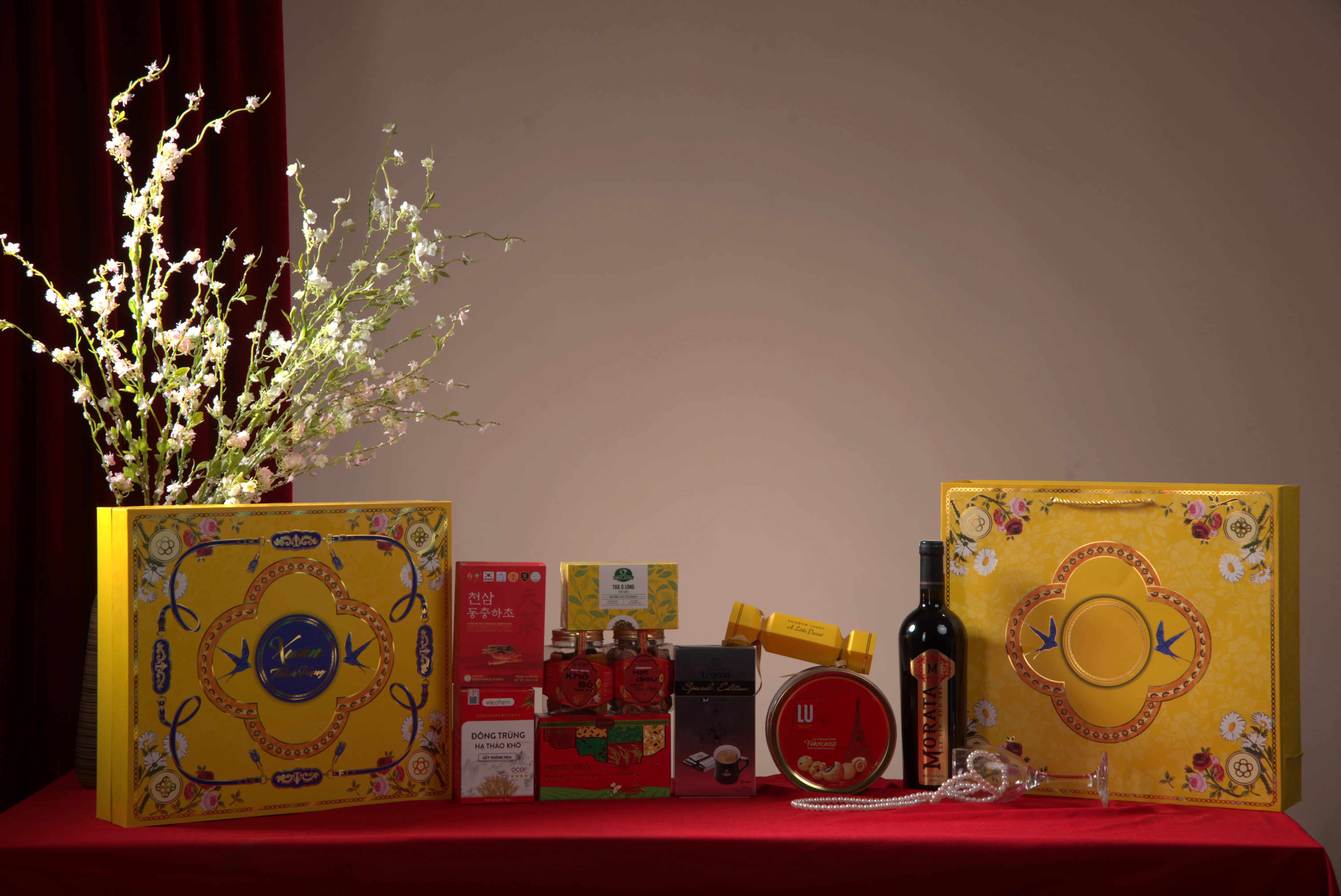 ÉN XUÂN HOÀNG KIM